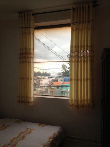 Cam Tu Cau Hotel