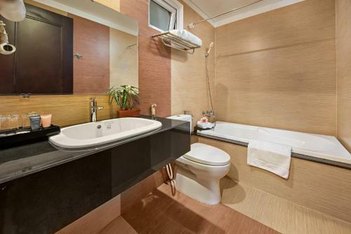 Golden Star Hotel