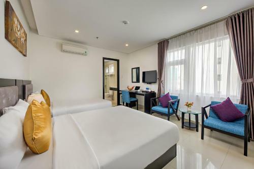 Golden Star Hotel