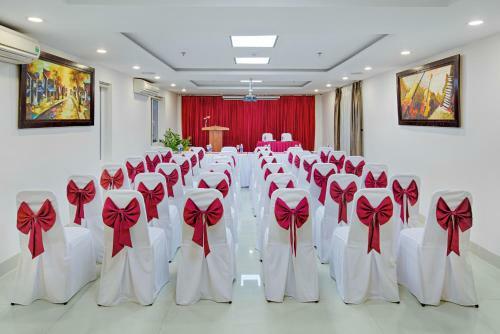 Golden Star Hotel