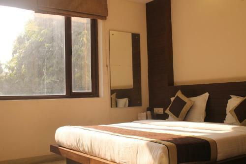 Hotel Paradise Inn