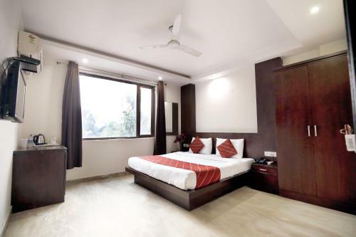 Hotel Paradise Inn