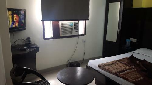 Hotel Shreeram Deluxe