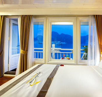 Signature Royal Halong Cruise