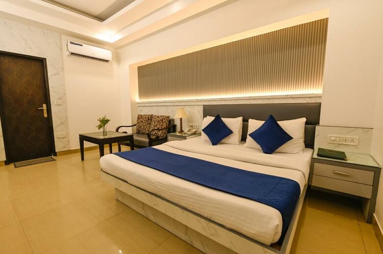 Hotel Krishna Deluxe