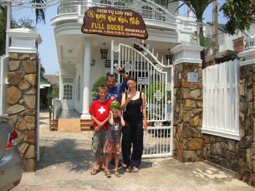 Full House 1 Villa