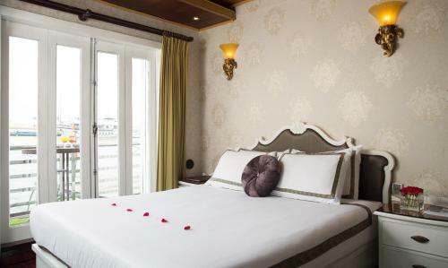 Majestic Halong Cruise