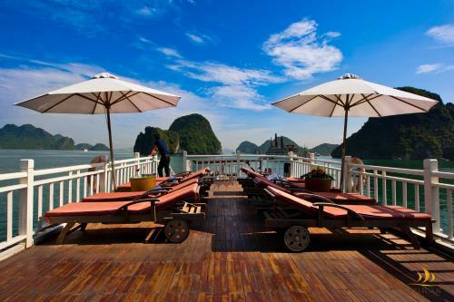 Pelican Halong Cruise