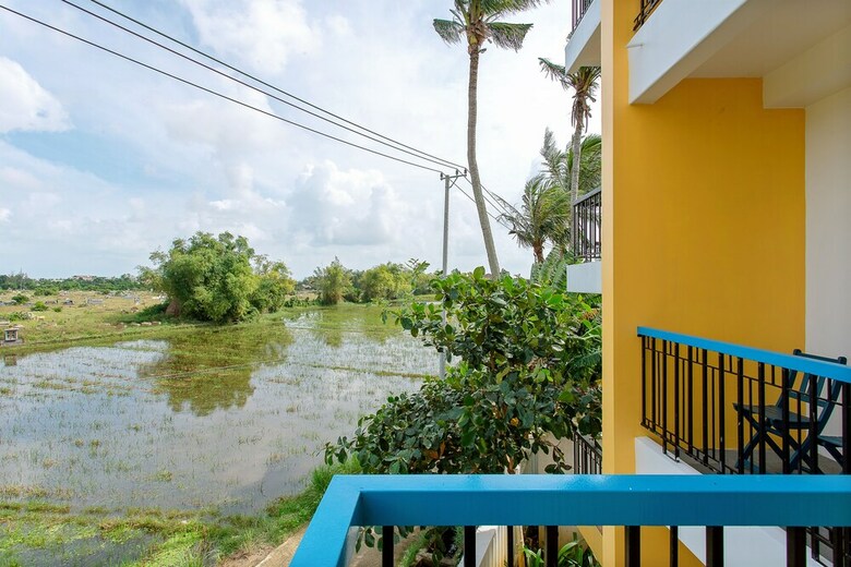 Aurora Riverside Hotel & Villas
