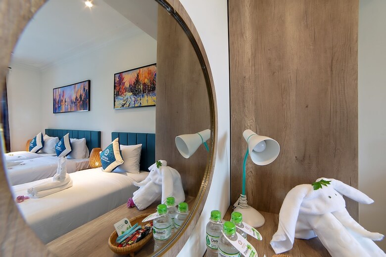 Aurora Riverside Hotel & Villas
