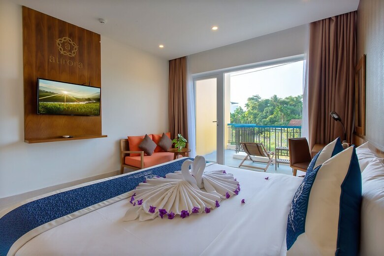 Aurora Riverside Hotel & Villas