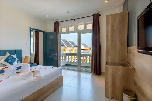 Aurora Riverside Hotel & Villas