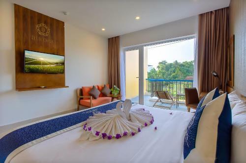 Aurora Riverside Hotel & Villas