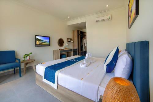 Aurora Riverside Hotel & Villas