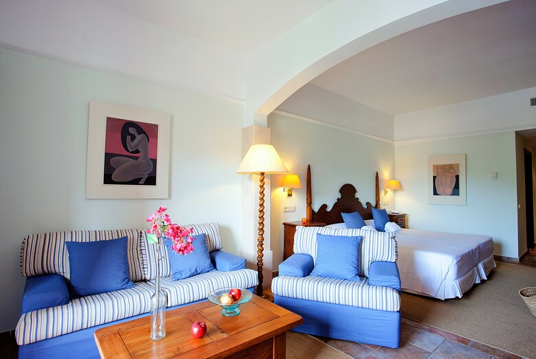 Hotel Cala Sant Vicen�