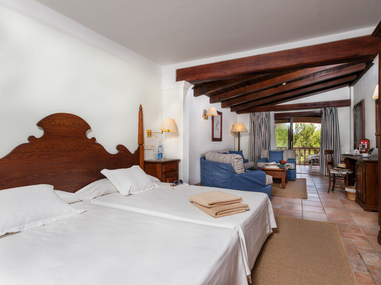 Hotel Cala Sant Vicen�