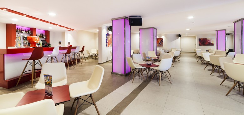 Hotel Globales Simar