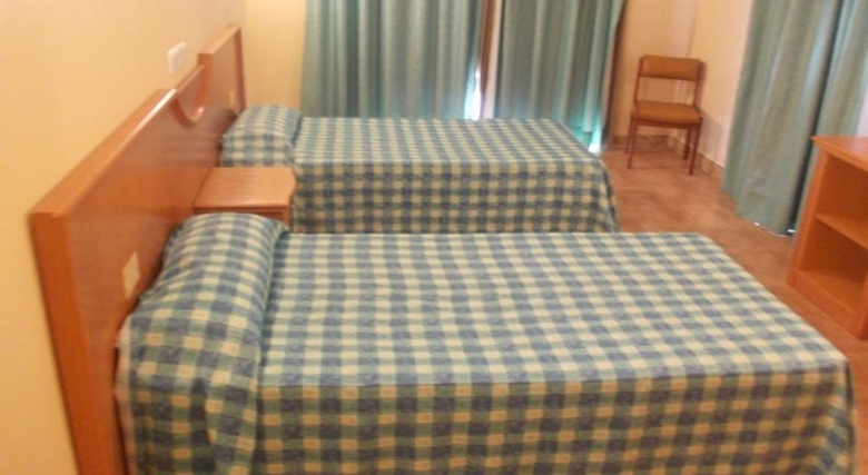 Iris Hotel