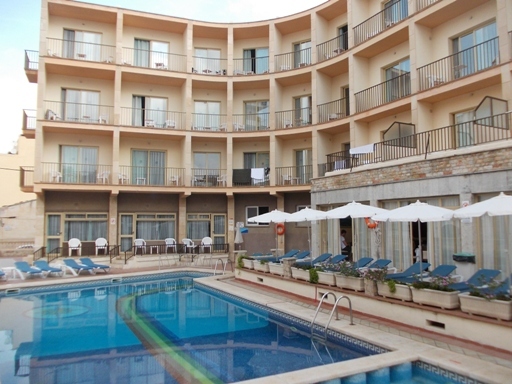 Iris Hotel