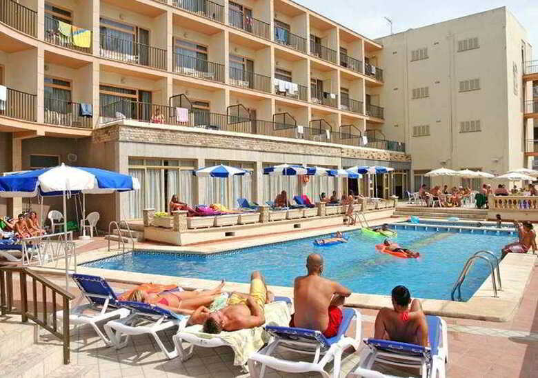 Iris Hotel