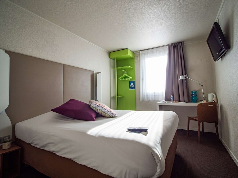 Hotel Campanile Nice Aeroport