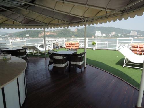 Starlight Cruise