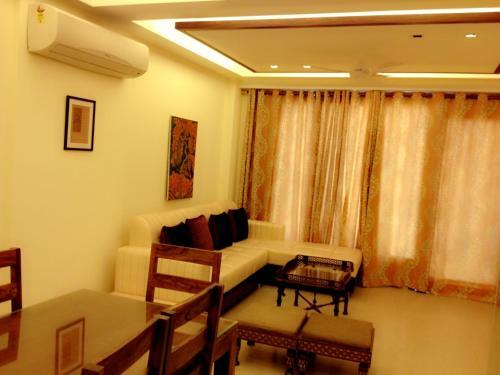 Woodpecker Service Apartments - Green Park