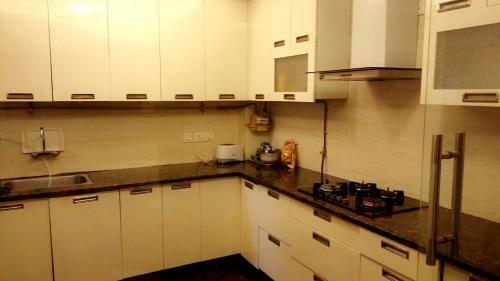 Woodpecker Service Apartments - Green Park