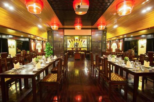 Dragon Legend Cruise