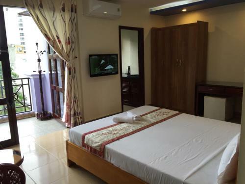 Sunny B Hotel