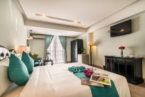 River View Hotel