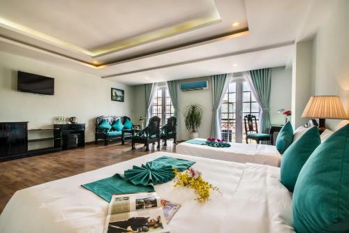 River View Hotel
