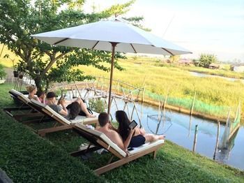 Hotel Riverside Impression Homestay