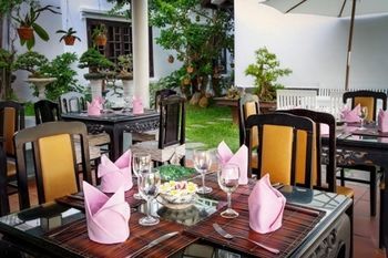 Hotel Riverside Impression Homestay