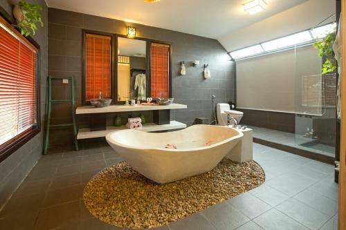East West Villa