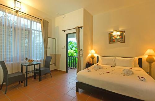 East West Villa