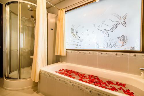 Huong Giang Hotel Resort & Spa