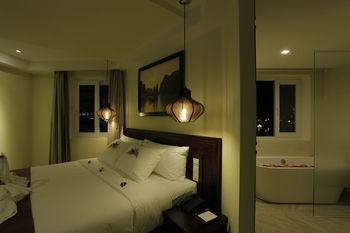 Hotel River Suites Hoi An