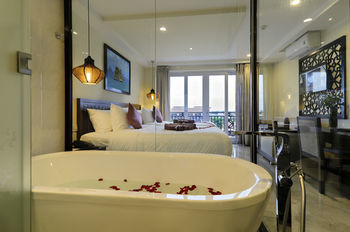 Hotel River Suites Hoi An