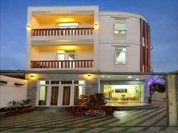 Hotel Center Homestay
