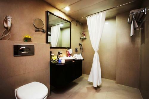 Hotel Taurus Sarovar Portico