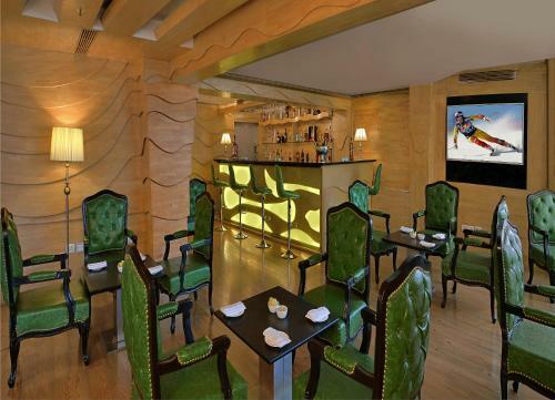 Hotel Taurus Sarovar Portico