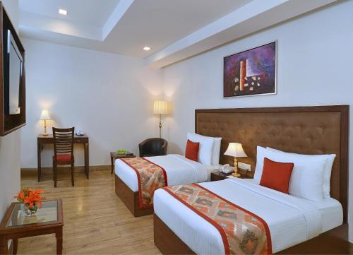 Hotel Taurus Sarovar Portico