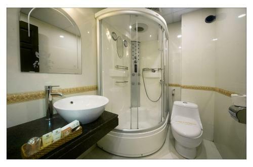 La Suite Hotel Hanoi