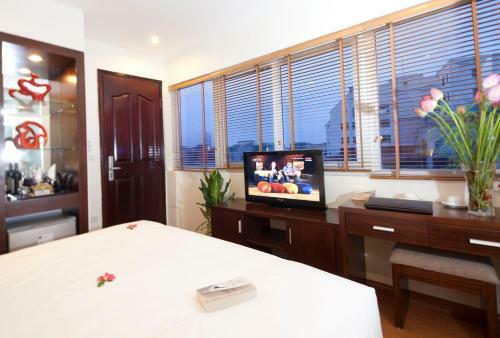 Rising Dragon Legend Hotel