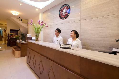 Rising Dragon Legend Hotel