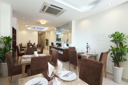 Rising Dragon Legend Hotel