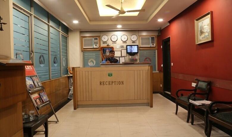 Hotel Chirag Residency