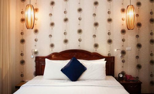 Hanoi Golden Moon Hotel