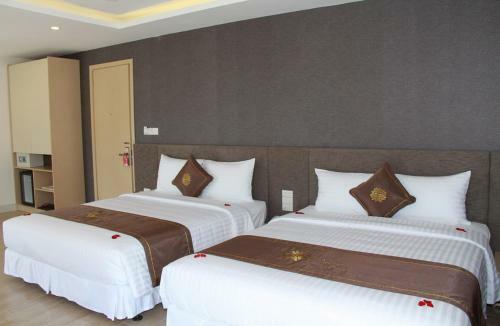 Daisy Hotel